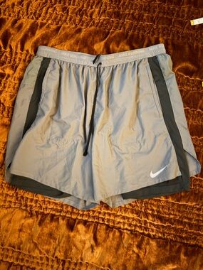 Nike Men’s Light Gray Athletic Running Shorts with Black Trim